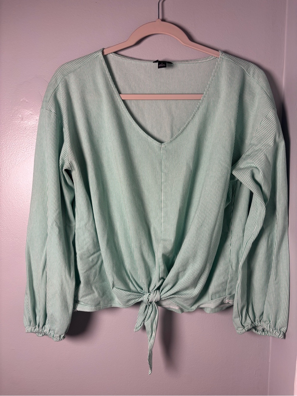 Ann Taylor Green Striped Tie-Front V-Neck Blouse Top size M